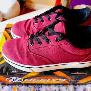 Heelys Youth Launch in Box!  Excellent condition!